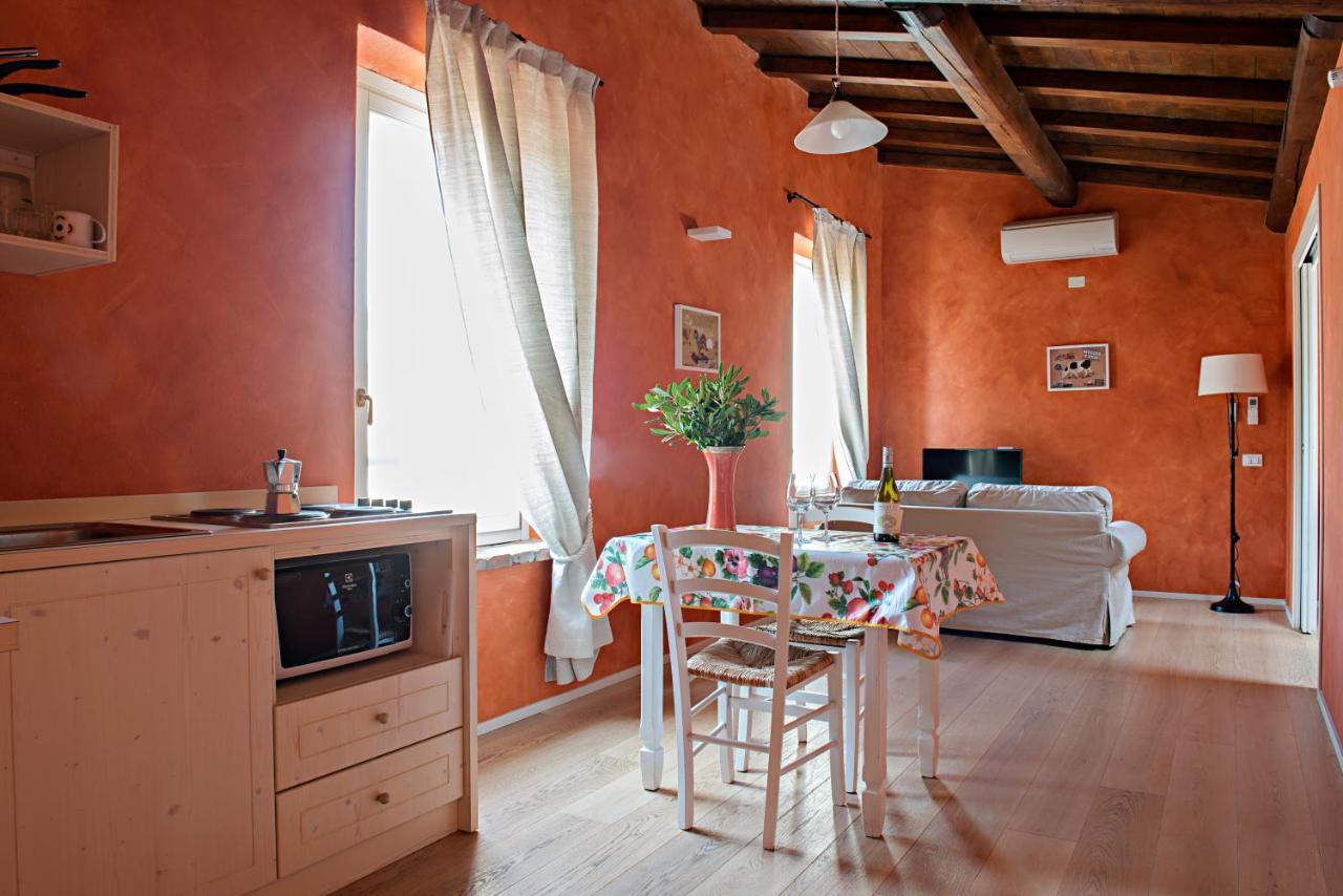 Agriturismo Lecolombare Ногароле-Рокка Экстерьер фото